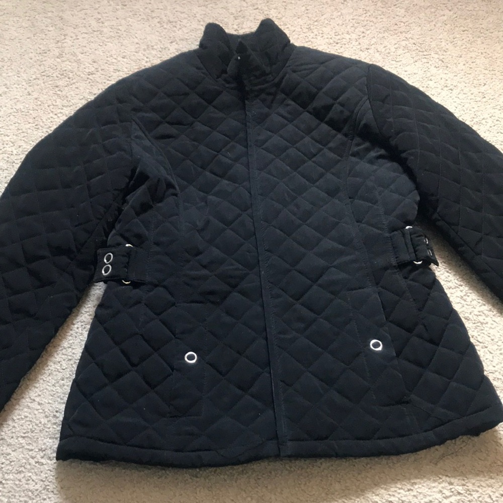 women’s short black jacket